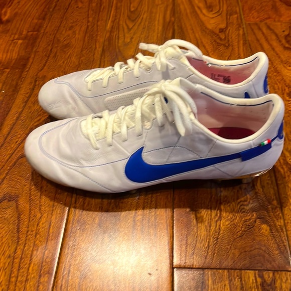 nike tiempo size 11